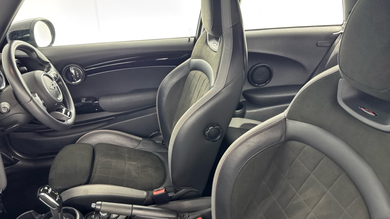 MINI Hatchback 1.5 Cooper Sport 3dr Auto Petrol Hatchback